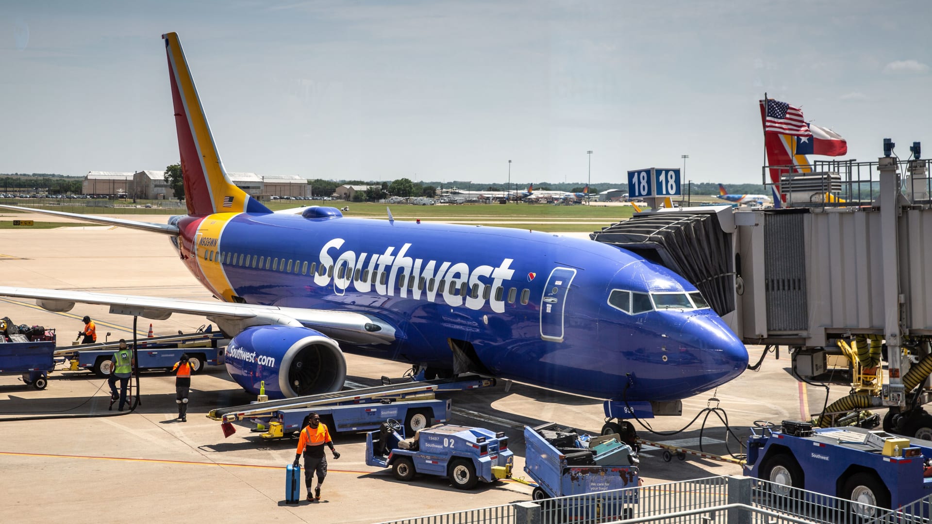 Southwest Airlines’ Holiday Meltdown Brings on Federal Investigation